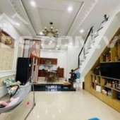 5.X Tỷ - Hoàng Quốc Việt - Nhà Dân Xây Kiên Cố - Ngõ Nông Thông Tứ Tung - Ô Tô Trong Nhà -